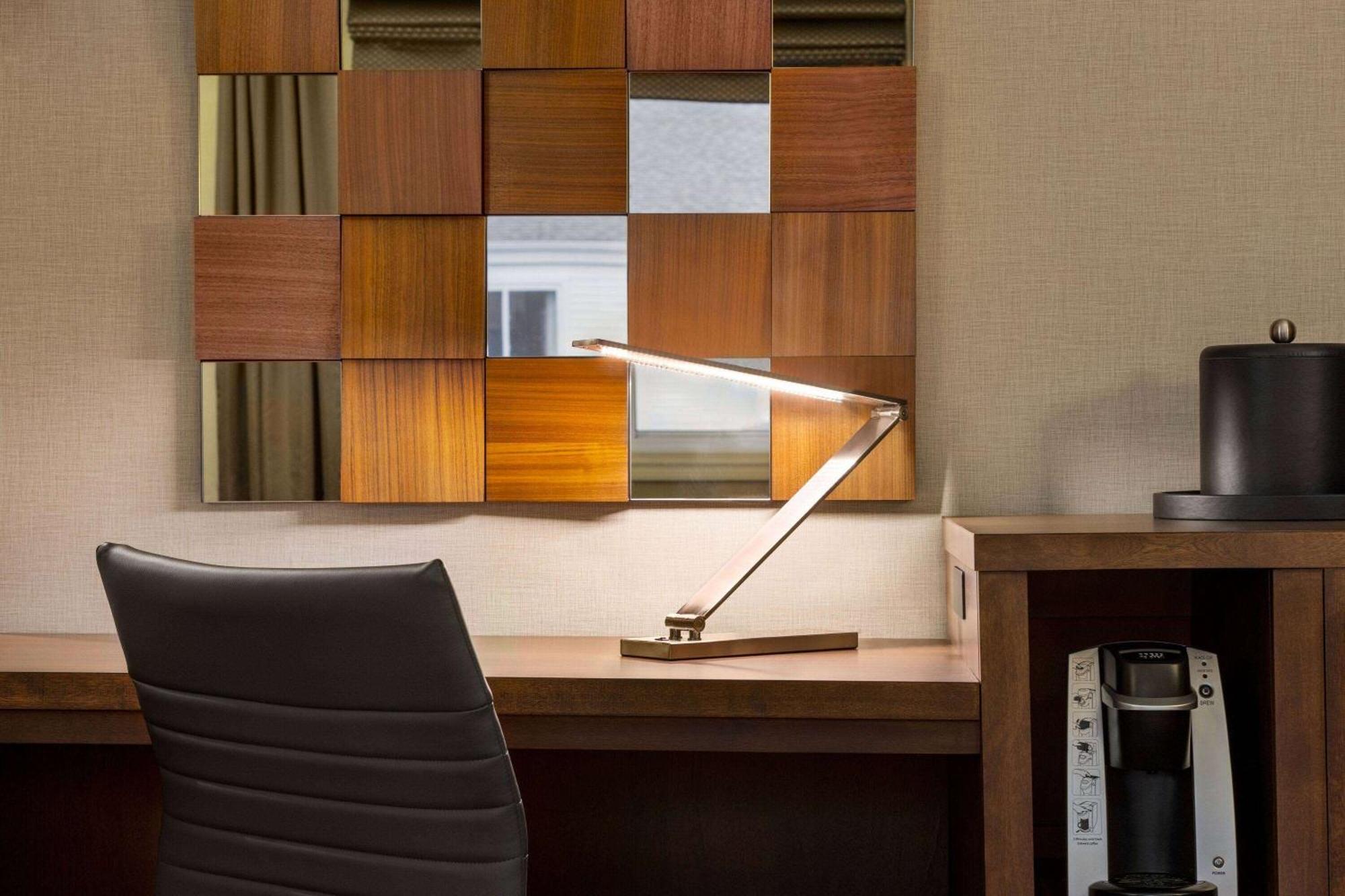 Atlantic Host Hotel, Trademark Collection By Wyndham Батерст Экстерьер фото